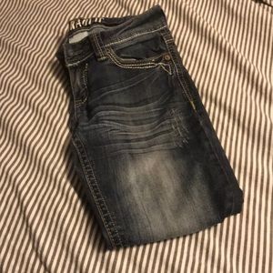 Distressed denim capris